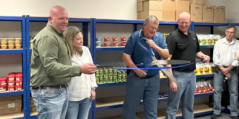 Pat's Pantry Ribbon Cutting